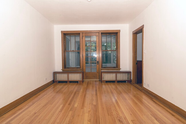 Building Photo - 5104 W Hutchinson St