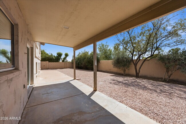 Building Photo - 2743 E Verbena Dr