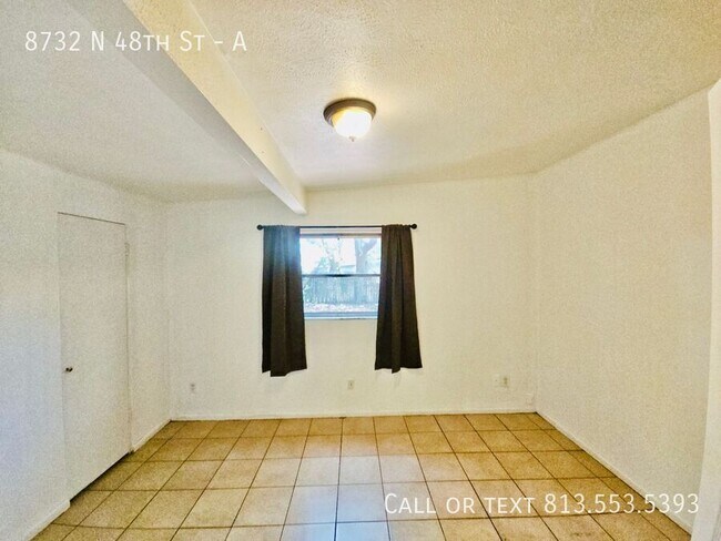 Building Photo - 8732 N 48th St