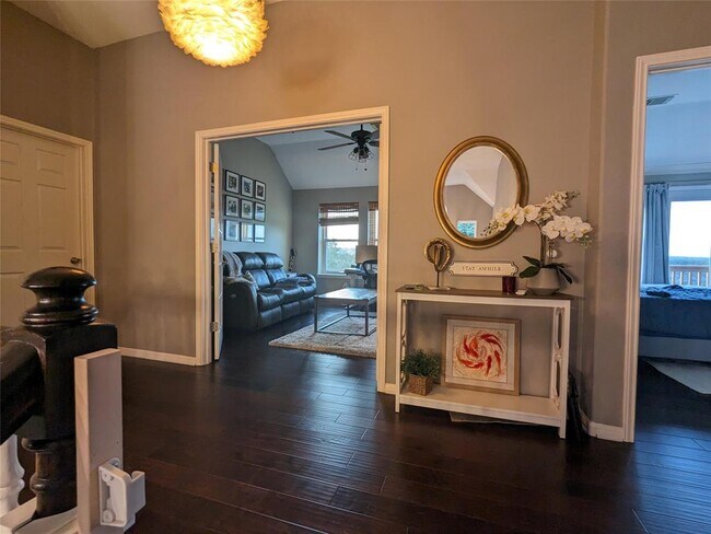 Building Photo - 10000 Planters Woods Dr