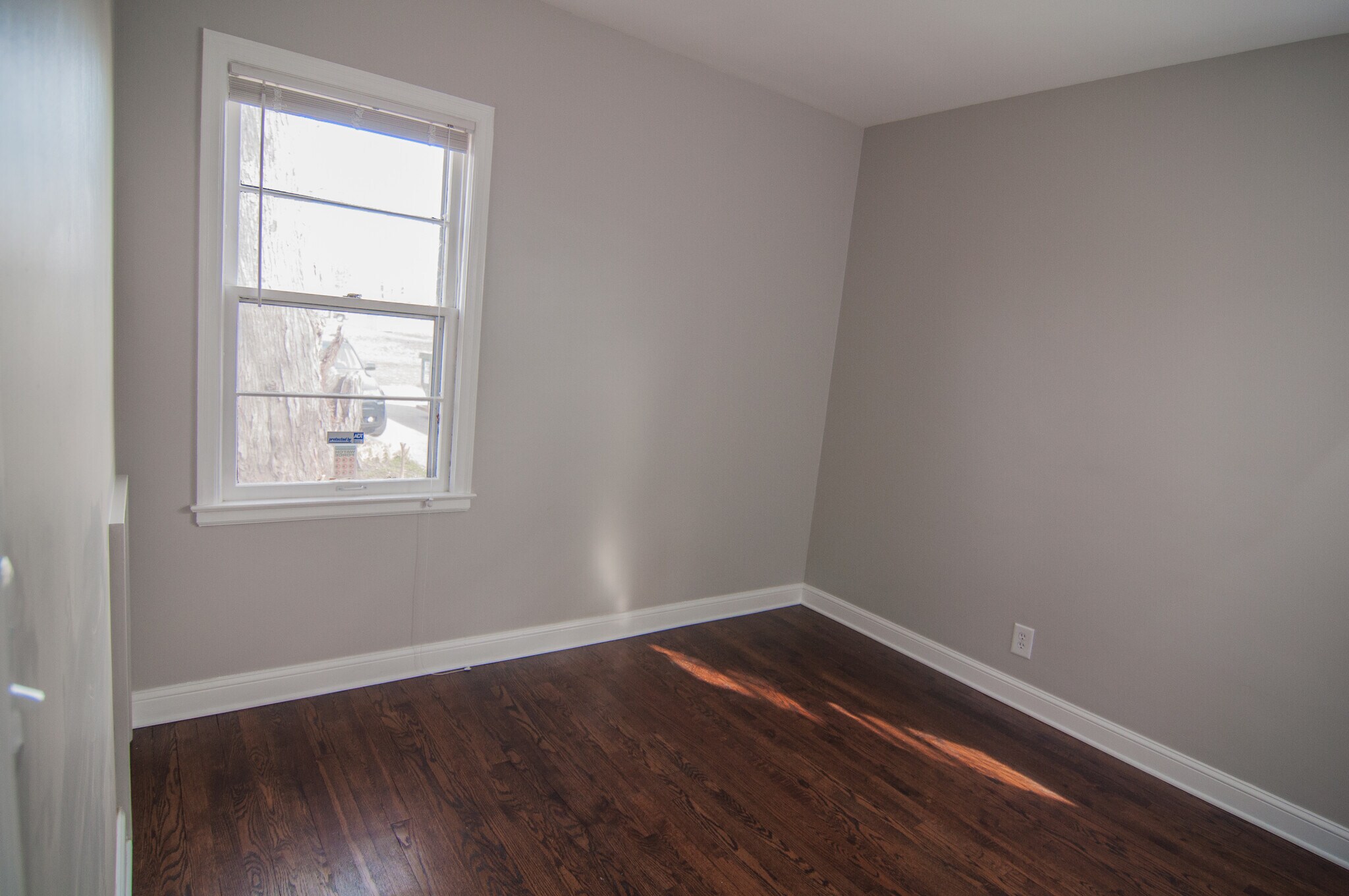 Building Photo - 4149 S 32nd Ave