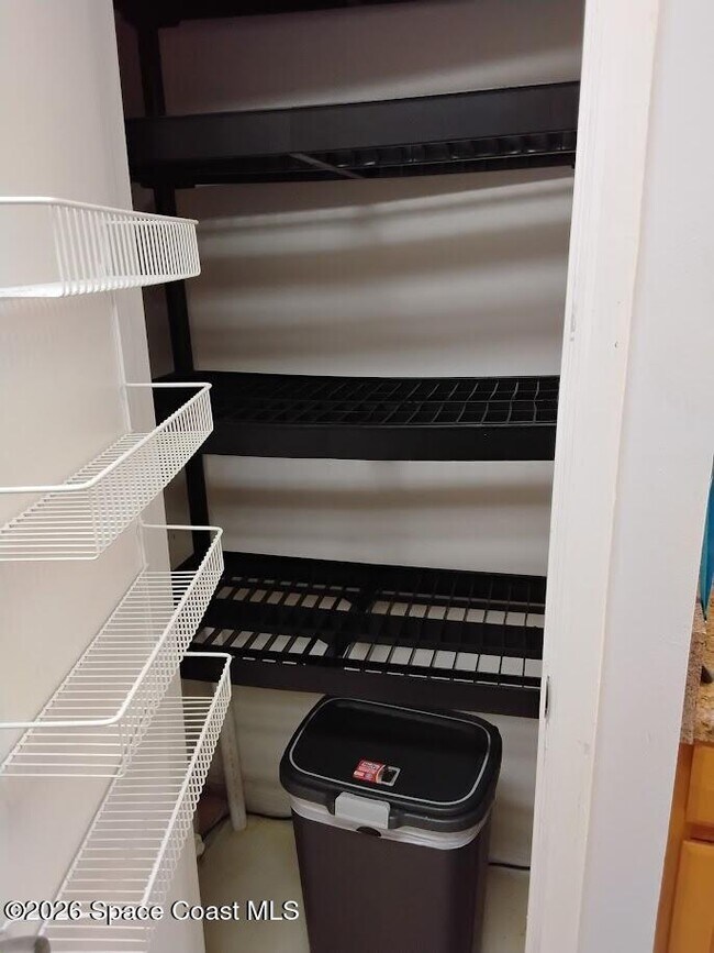 Building Photo - 130 Summer Pl