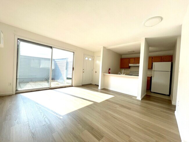 Building Photo - 20 Sundance Dr