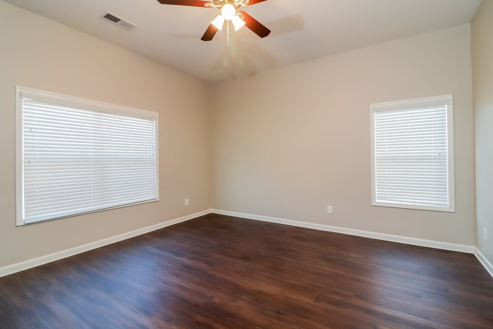 Building Photo - 356 Webster Lake Dr