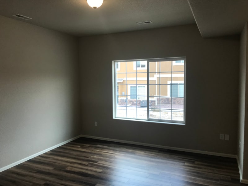 Building Photo - 7690 Woody Cones Vw