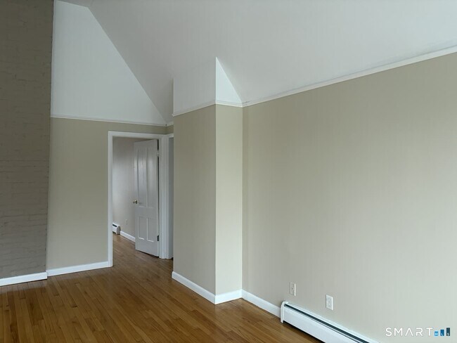 Building Photo - 59 Montowese St