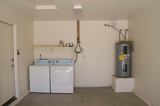 Building Photo - DESERT FOOTHILLS VILLAS TOWNHOUSE