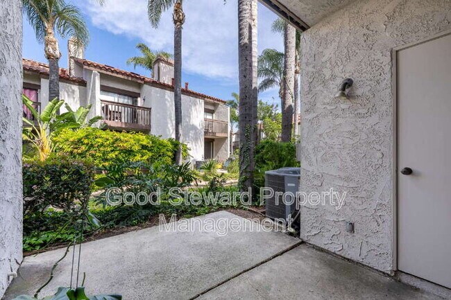 Building Photo - 363 Molokai Dr