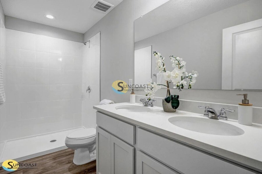 Building Photo - 3821 SW 43rd Ct