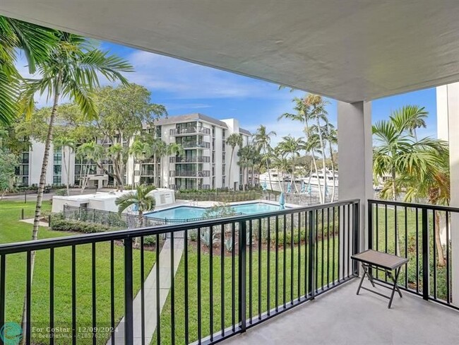 Building Photo - 1301 River Reach Dr
