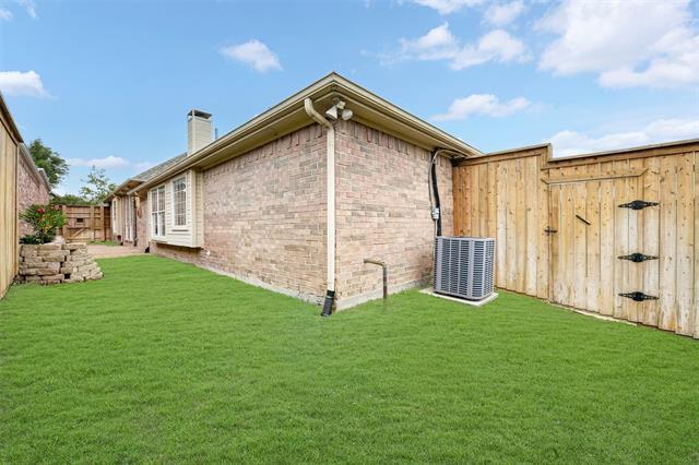 Building Photo - 8104 Springmoss Dr