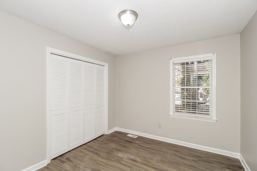 Building Photo - 2737 Pine Mountain Cir