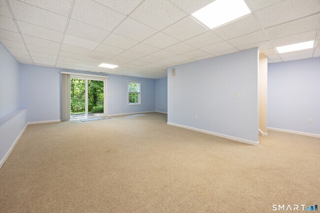 Building Photo - 6 Cypress Ln