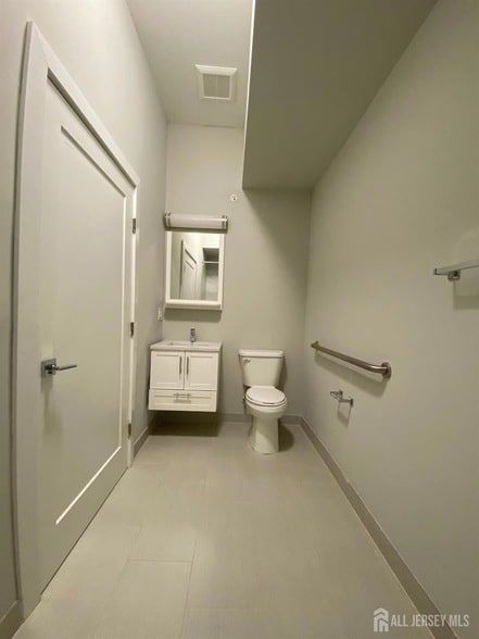 Building Photo - 22 Center St