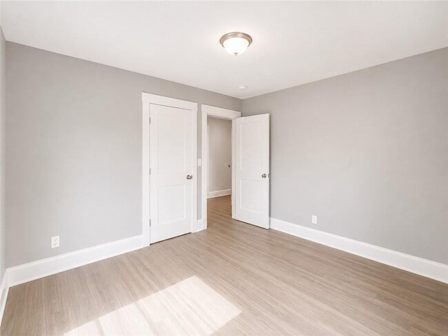 Building Photo - 1003 Atwells Ave