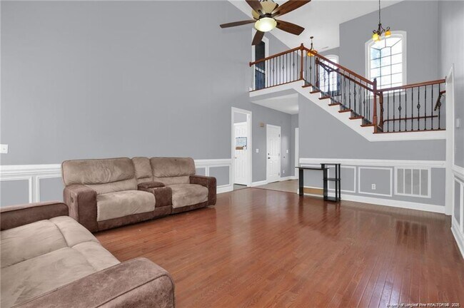 Building Photo - 427 W Summerchase Dr