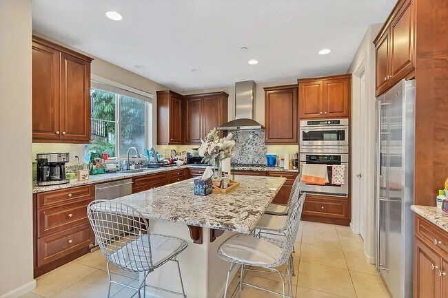 Building Photo - 6730 Indio Way