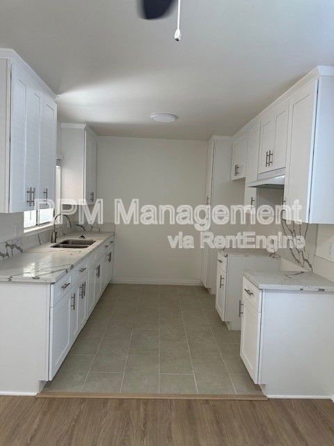 Building Photo - 17620 Burbank Blvd