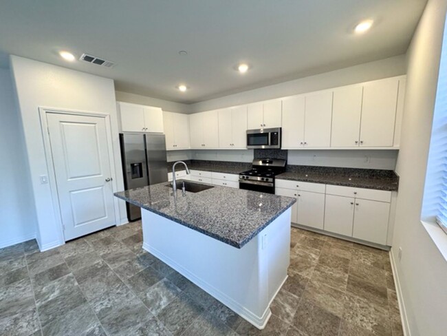 Building Photo - BRAND NEW 3 bedroom Willow Springs home av...