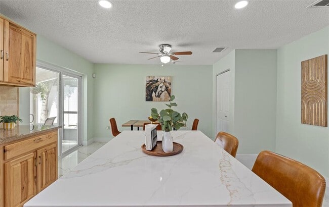 Building Photo - 439 E Boyer St