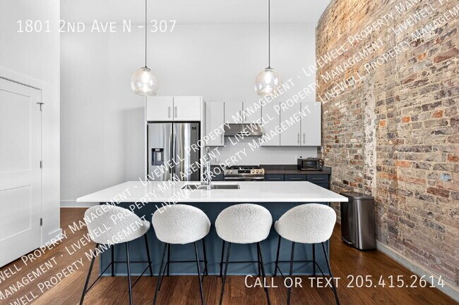 Building Photo - 1801 2nd Ave N