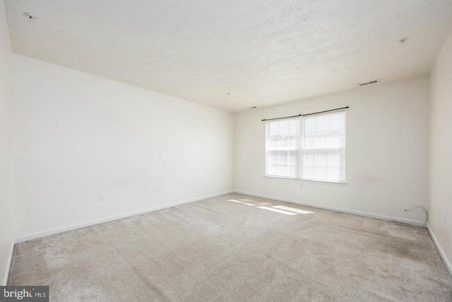 Building Photo - 9549 Wedge Way