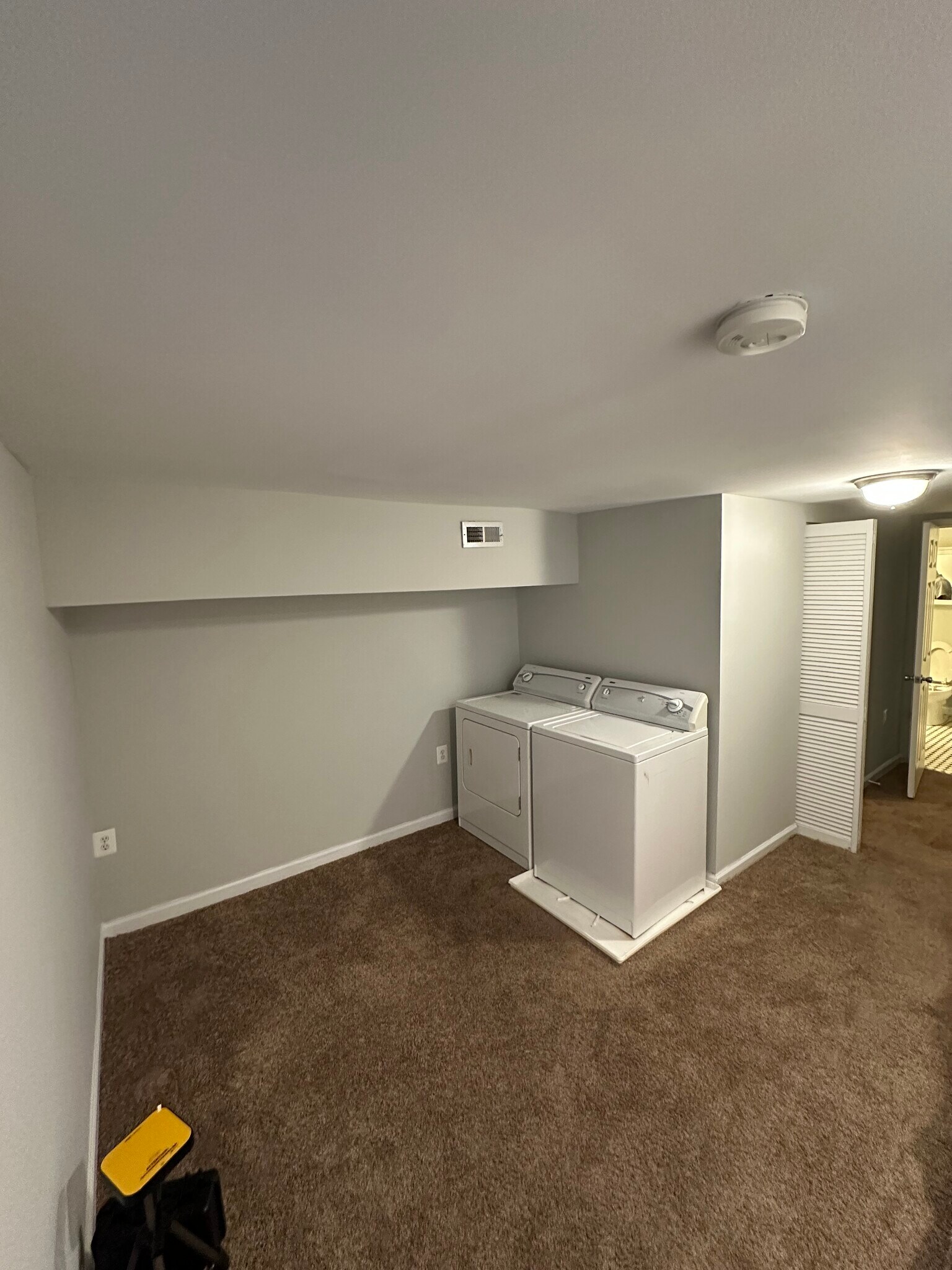 In Unit Shared Laundry - 37 S Ellwood Ave