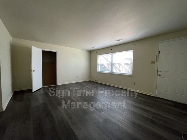 Building Photo - 310 Key Ave