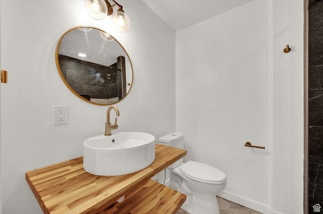 Building Photo - 5113 W Vibrato St