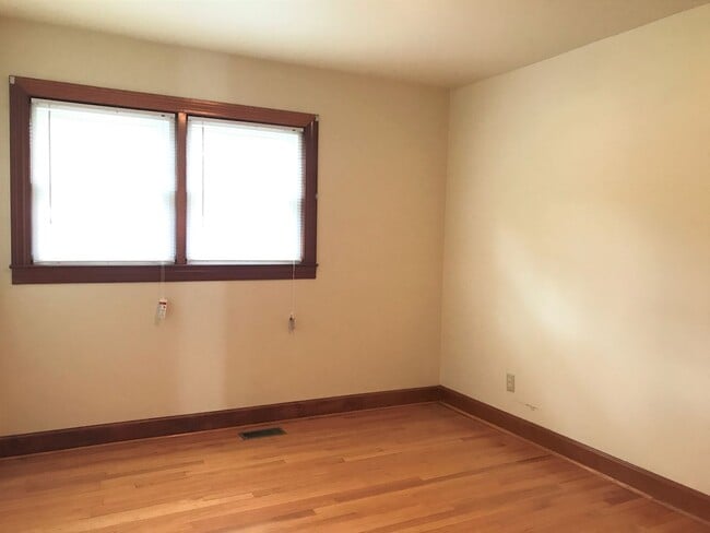 Building Photo - Everything you’ve been dreaming of is here...