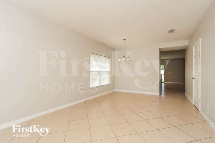 Building Photo - 4877 Rockvale Dr