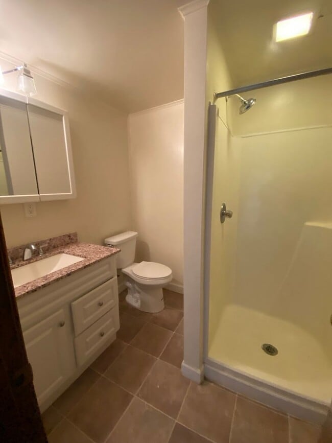 Building Photo - Single Family Home Close to Military bases in Diamond Springs Rd. area