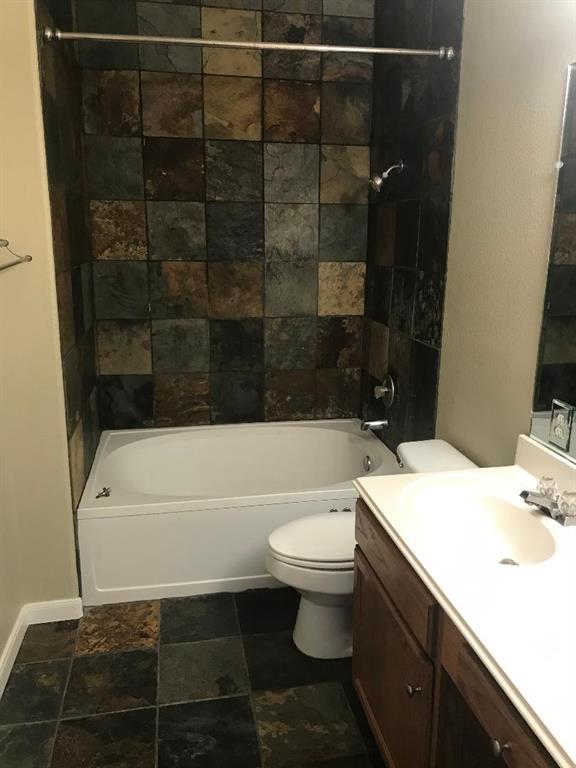 Building Photo - 2100 Pipers Field Dr