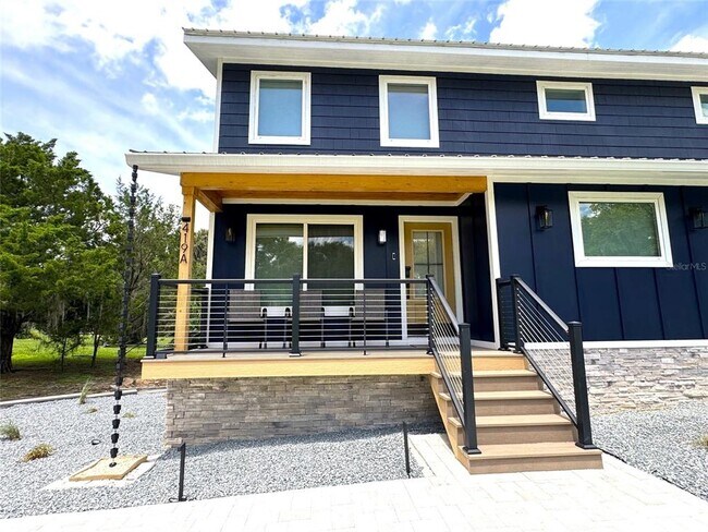 Building Photo - 419 N Apopka Ave