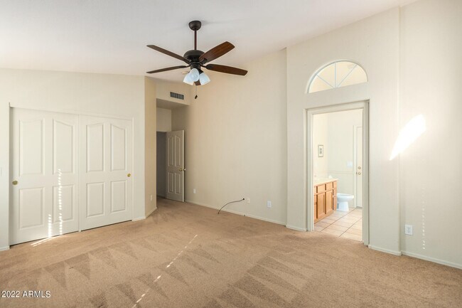 Building Photo - 12531 W Edgemont Ave