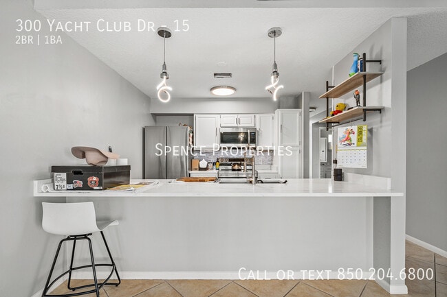 Building Photo - 300 Yacht Club Dr