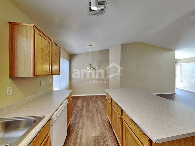 Building Photo - 4509 E Windsong Dr