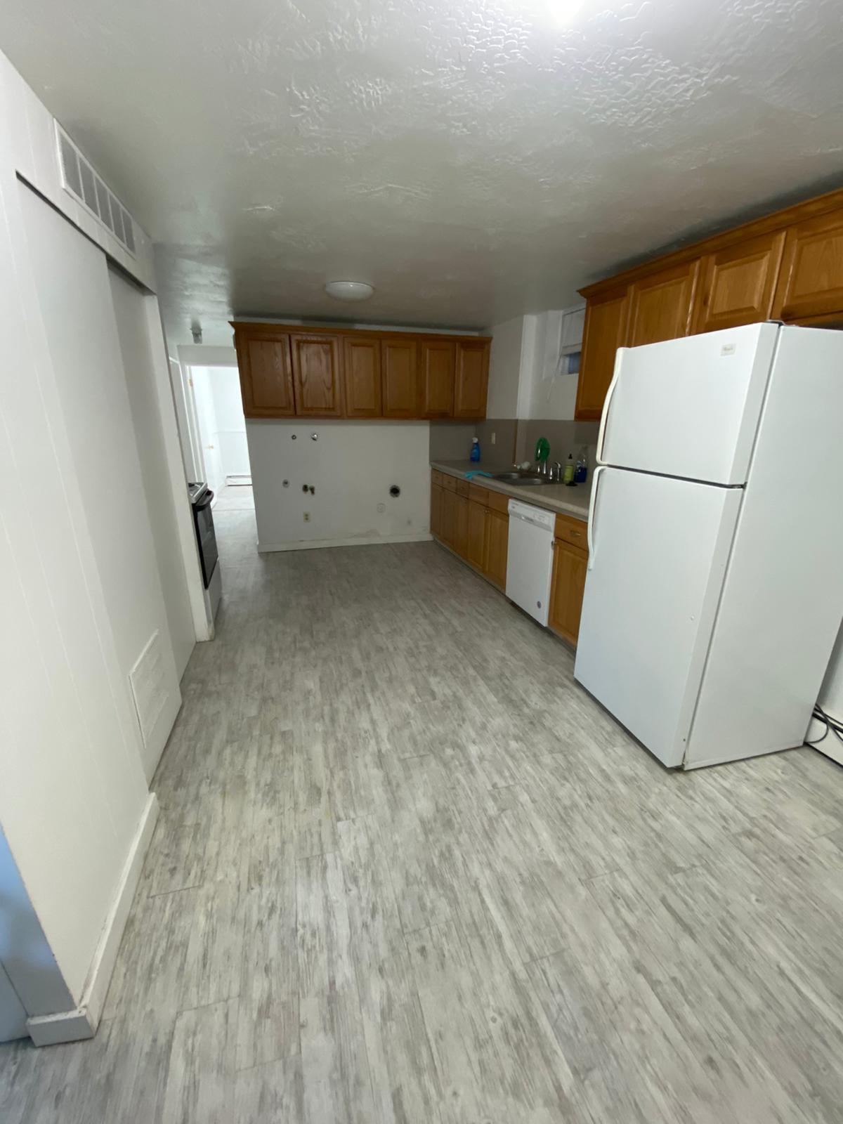 Kitchen - 1466 S 280 E