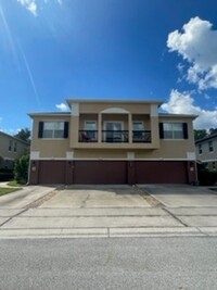 Building Photo - 3 Bed 2.5 Bath for Rent in St. Cloud