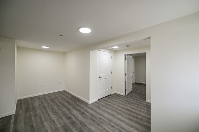 Building Photo - 42828 Gibson Rd