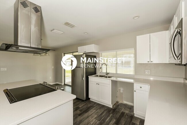 Building Photo - 3 Bedroom Pet-Friendly Home in Cape Coral,...