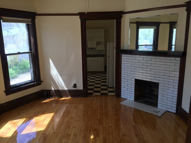 Building Photo - 2078 Atwood Ave