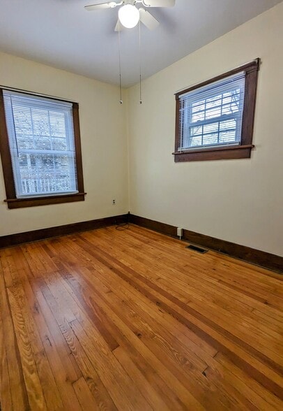 Building Photo - 412 Dupont Ave