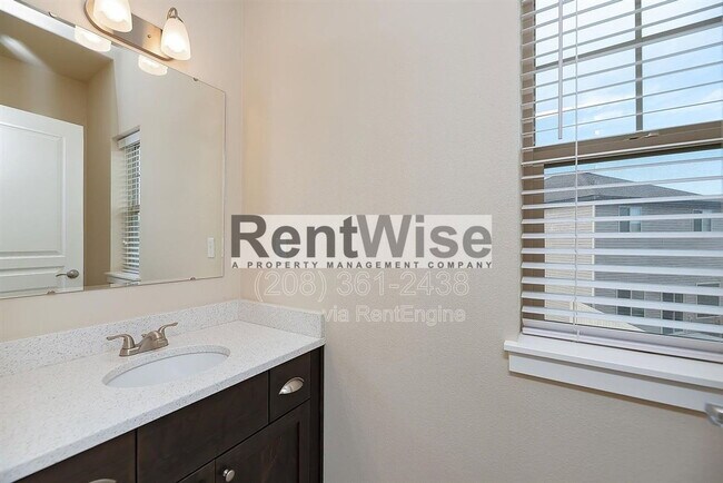 Building Photo - 8732 W Pine Valley Ln