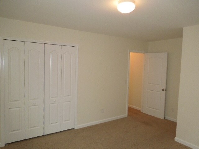 Building Photo - 25 Thrasher Way