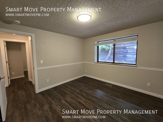 Building Photo - 945 Hearthstone Dr