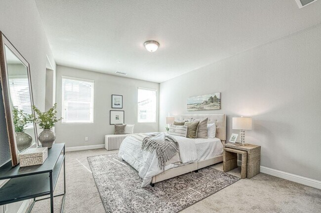 Building Photo - Stunning Granville Home in Copper River Canvas Gated Community!