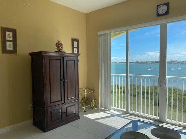Building Photo - 31 Harbour Isle Dr W