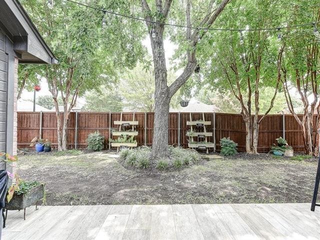 Building Photo - 3621 Granbury Dr