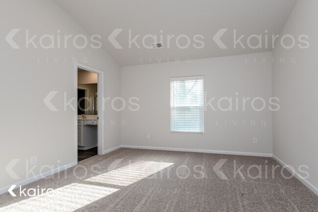 Building Photo - 355 Common Reed Drive